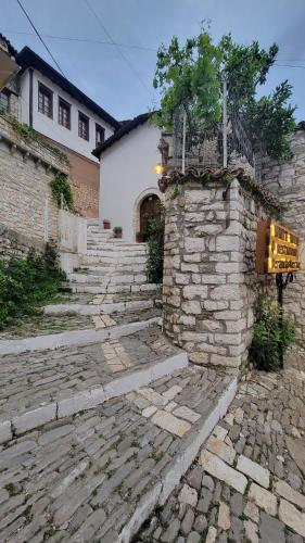 Fotografie z fotogalerie ubytování GuestHouse Mangalem v destinaci Berat