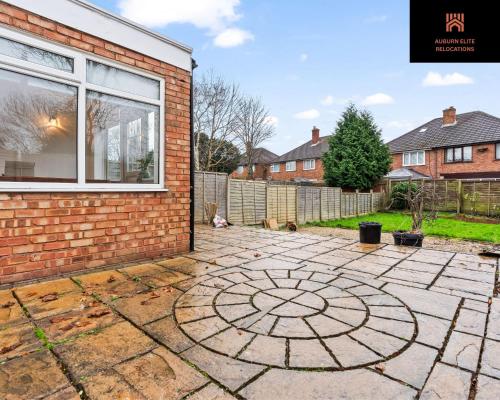 Luxury 3 Bedroom Contractor Stay House in Birmingham B23 near M6 & Fort Dunlop with Free Parking and WiFi photo 21