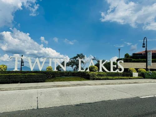 Galeriebild der Unterkunft Twinlakes Tagaytay 1BR in Laurel