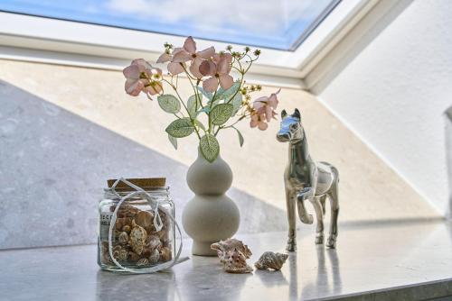 Gambar di galeri bagi Traberhof - Landurlaub in seiner schönsten Form - freies Reiten inbegriffen - Hunde willkommen - Sauna im Haus - Kanuverleih - tolle Radwege - Deich in Sichtweite di Wangerland