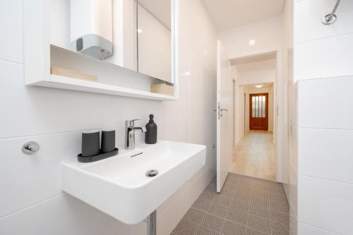 Beachfront apartments Antonio Miro
