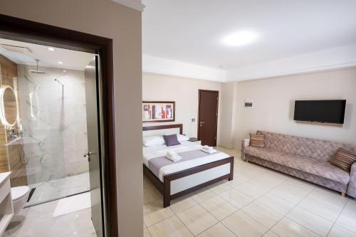 Imagen de la galería de Heksamil Hotel, en Ksamil