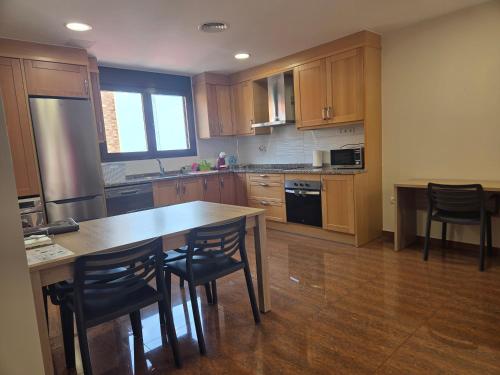 Η κουζίνα ή μικρή κουζίνα στο Ancla Spaces nuevo apt cerca del mar, sin vistas