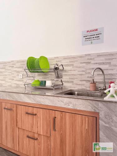 Кухня или мини-кухня в Casa Verde Guesthouse
