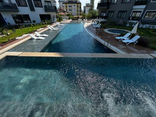 Piscina di Seda Holiday o nelle vicinanze