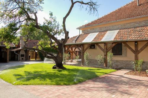 Vadvirág Apartman Gyula