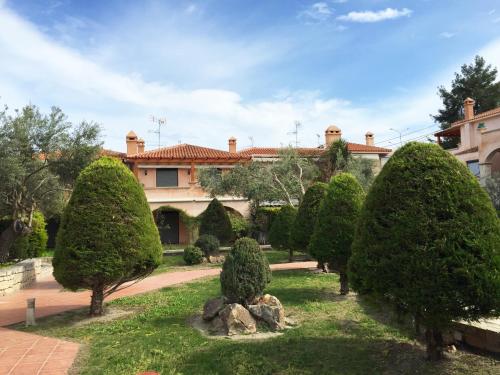 Luxury 2br apartment 50m from beach