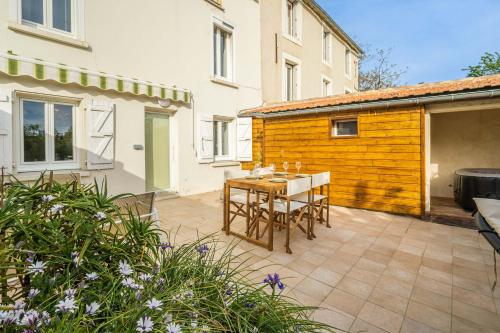 La Bastide - Terrasse - Jacuzzi