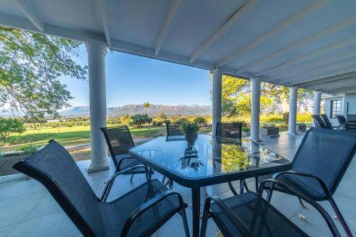 Φωτογραφία από το άλμπουμ του Room 2 - LEO Sky Guest House σε Simondium
