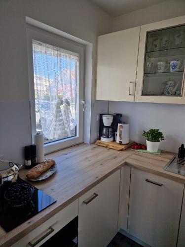 Dapur atau dapur kecil di Ferienwohnung Wernah Grömitz