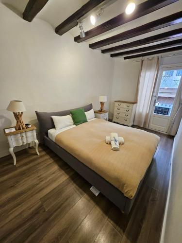 Five Room Family Flat Near Ramblas