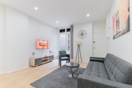 GuestReady - Old Lyon Retreat Steps from the Metro