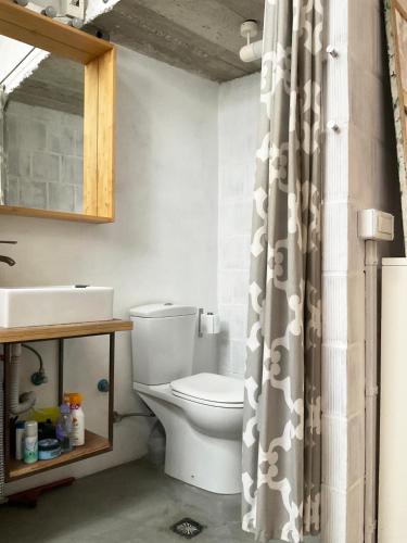Stylish Art House Palmeti