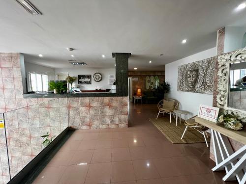 Η κουζίνα ή μικρή κουζίνα στο Hostal Residencia Cardona