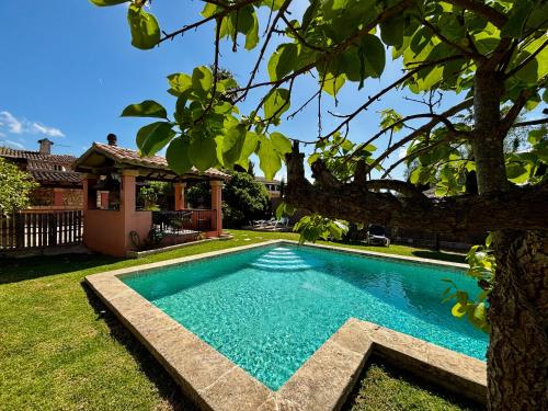 Kolam renang di atau dekat dengan Villa with pool Can Tomeu in Es Capdellà