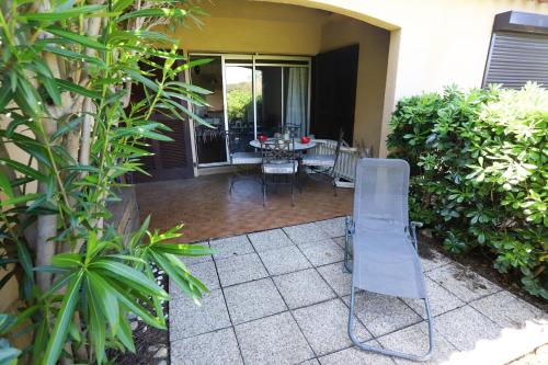 Appartement 4 personnes avec terrasse au golf de St Cyprien