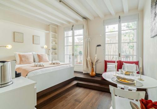 Cosy studio with terrace near Notre-Dame