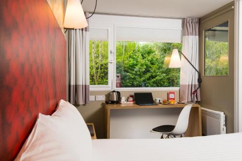 Katil atau katil-katil dalam bilik di ibis Plymouth