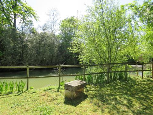 Gallery image of L'Écrin - Maison de Campagne dans un Parc arboré in Peyregoux