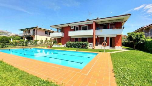 Soleil Pool apartment