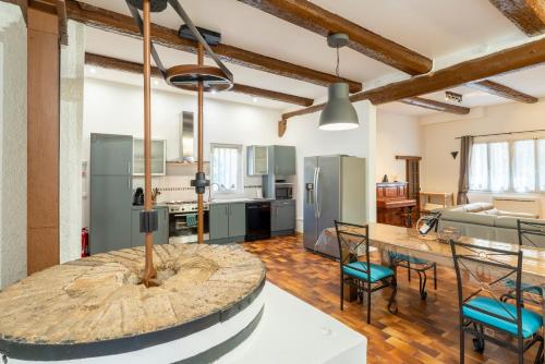 Kuchyň nebo kuchyňský kout v ubytování Maison en Campagne Avignon