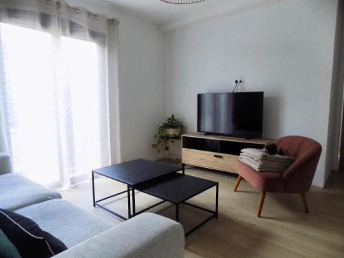 Near Canet, renovated apartment