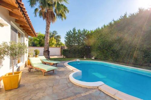 Mini Paradise Salamina - Private Pool Retreat