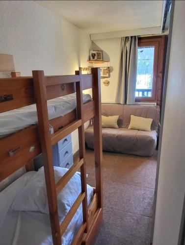 GRAND STUDIO 6 PERS 31m2 EN COEUR DE STATION