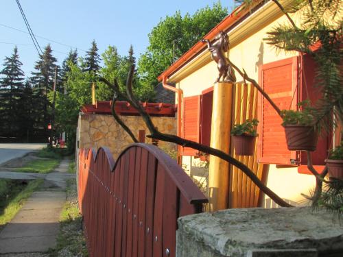 Fotografia z galérie ubytovania Viki Vendégház v destinácii Szilvásvárad
