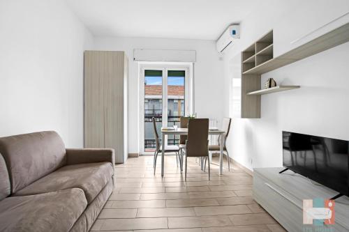 AG17 - In the center of Milan -