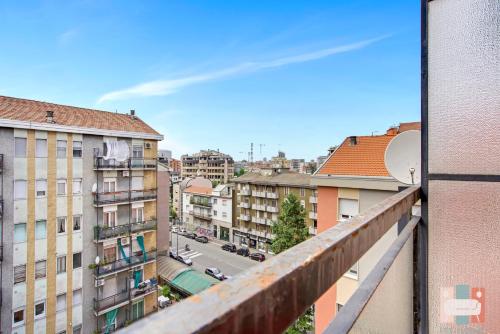 AG17 - In the center of Milan -