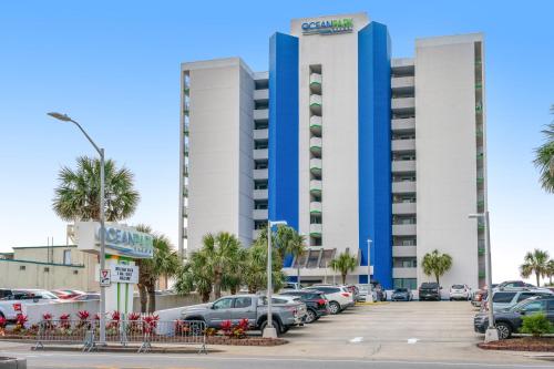 a parking lot in front of a hotel at Monterey Bay 617 in Myrtle Beach
