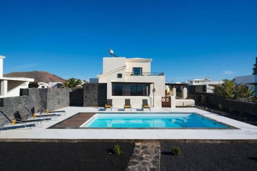 Casa Corfe by Optima Villas