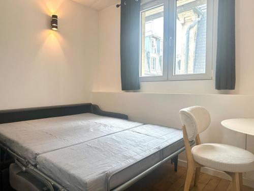 Stylish Loft Studio in Central Paris in Clery 4