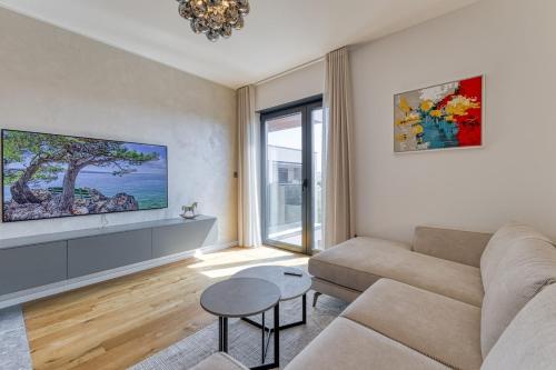 New Modern Apartment Mima