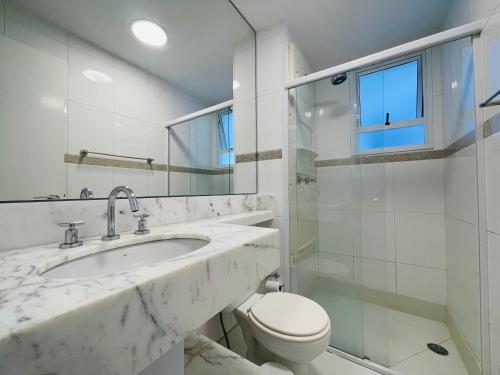 Et badeværelse på Brisa do mar Riviera de São Lourenço