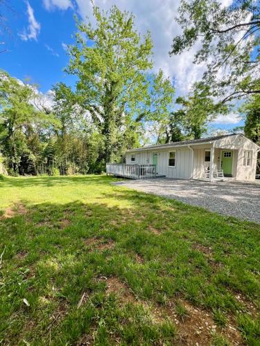 Zahrada ubytování 3 Bedroom - Boho By the Star - Cozy Home Close to Downtown Roanoke