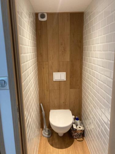 Photo de la galerie de l'établissement Chambre et salle d eau privée, à Châtelaillon-Plage