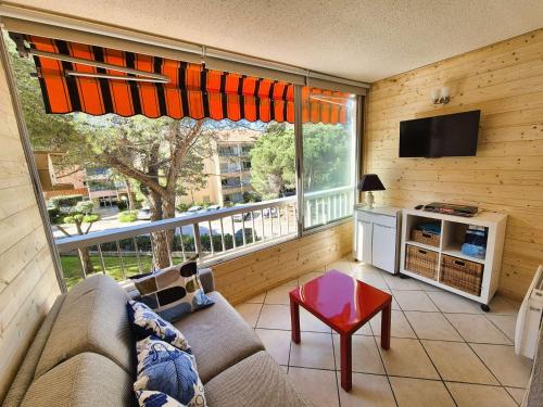 Charmant studio, 3 couchages, lumineux, 500 m de la plage et des commerces...