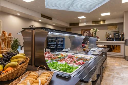 Mad på hotellet eller i nærheden