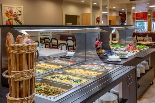 Mad på hotellet eller i nærheden