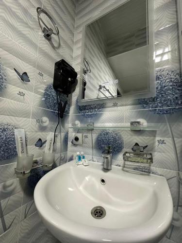 Bany a Hotel Hirot