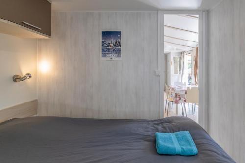 Postel nebo postele na pokoji v ubytování Mobil-home 5 pers - camping Samoens