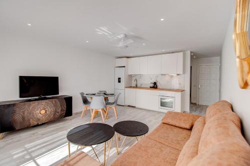 FRESH apartment in Costa Adeje by AltamarHomes