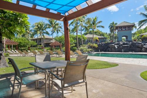 Πισίνα στο ή κοντά στο Big Island Fairways at Mauna Lani 1705 by Coldwell Banker Island Vacations