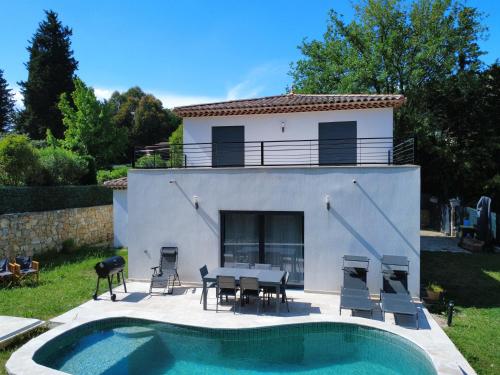 Studio indépendant Valbonne proche Cannes et Sophia Antipolis