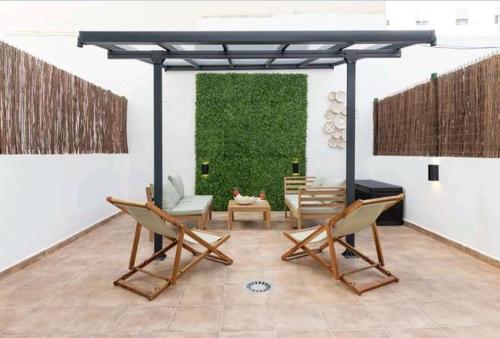 Eliving - Apartment BioPark City Center & Airport