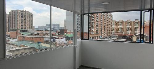 Nespecifikovaný výhled na destinaci Bogotá nebo výhled na město při pohledu z apartmánu