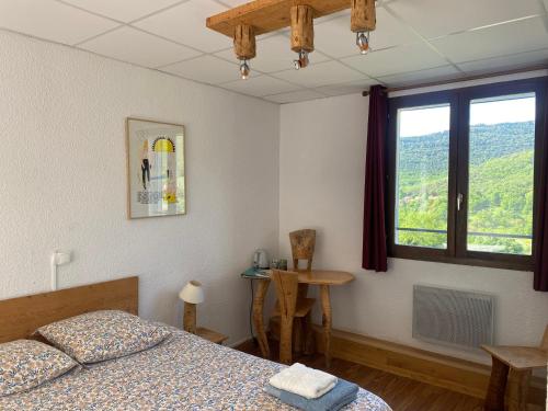 Postel nebo postele na pokoji v ubytování Mas Lluganas