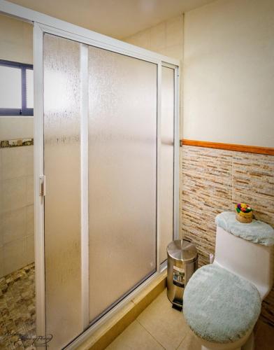 Ένα μπάνιο στο Cabaña Cedro - Cabañas Terrazul